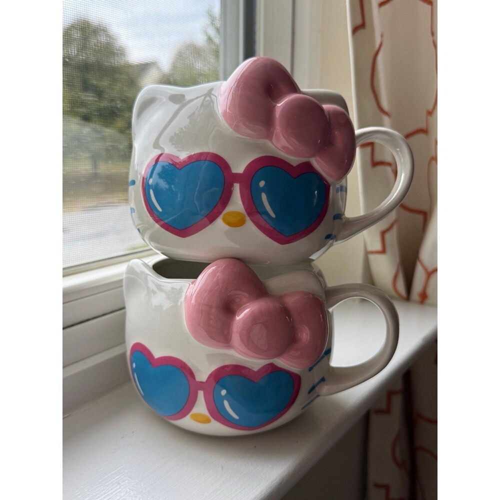 Hello Kitty Coffee Mug - SET of 2, new. 20 oz.